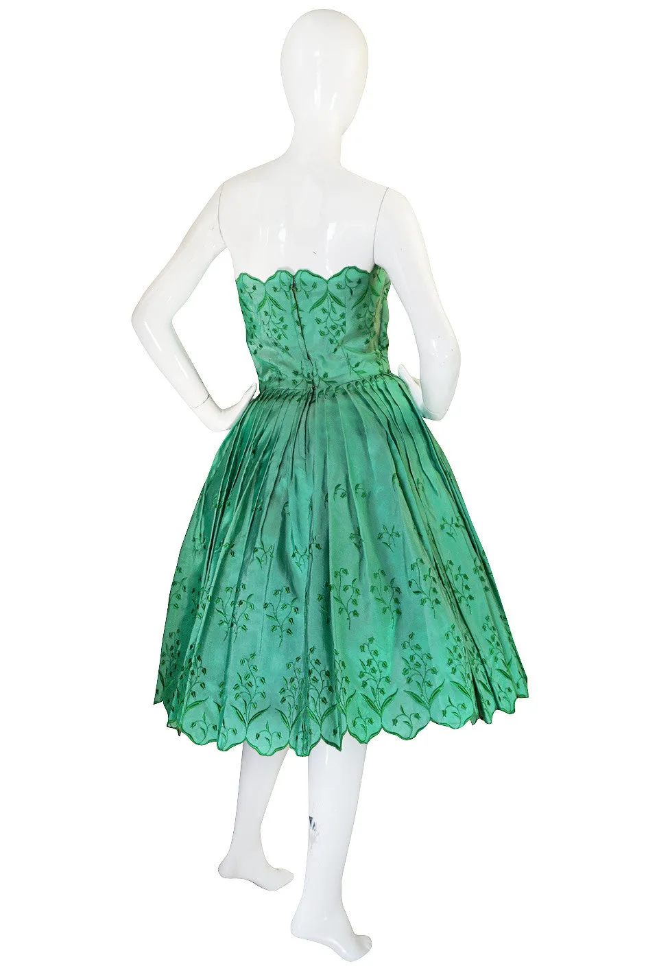 1950s Gorgeous Green Strapless Full Skirt Dress