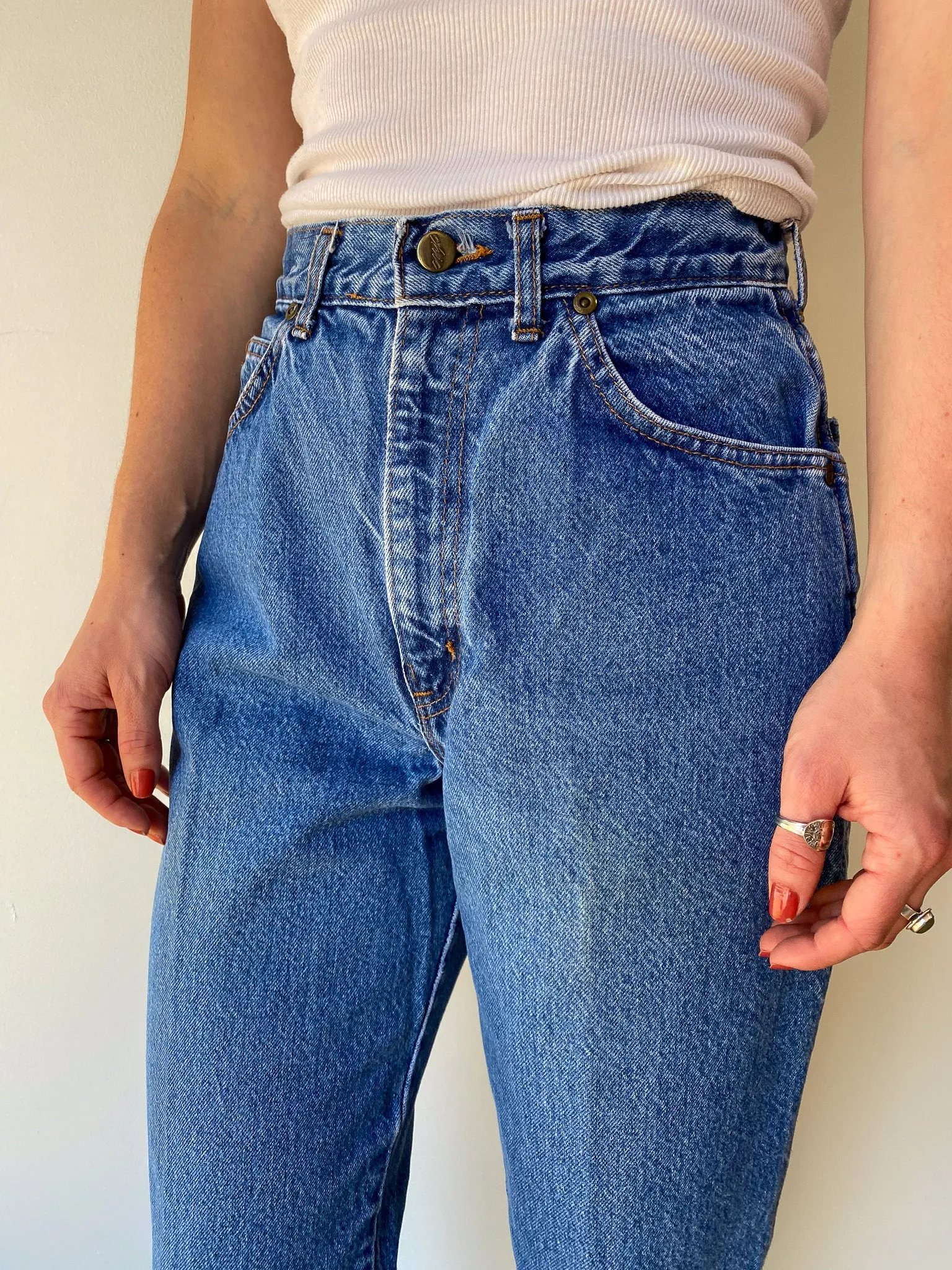 Chic Jeans—[26X29]