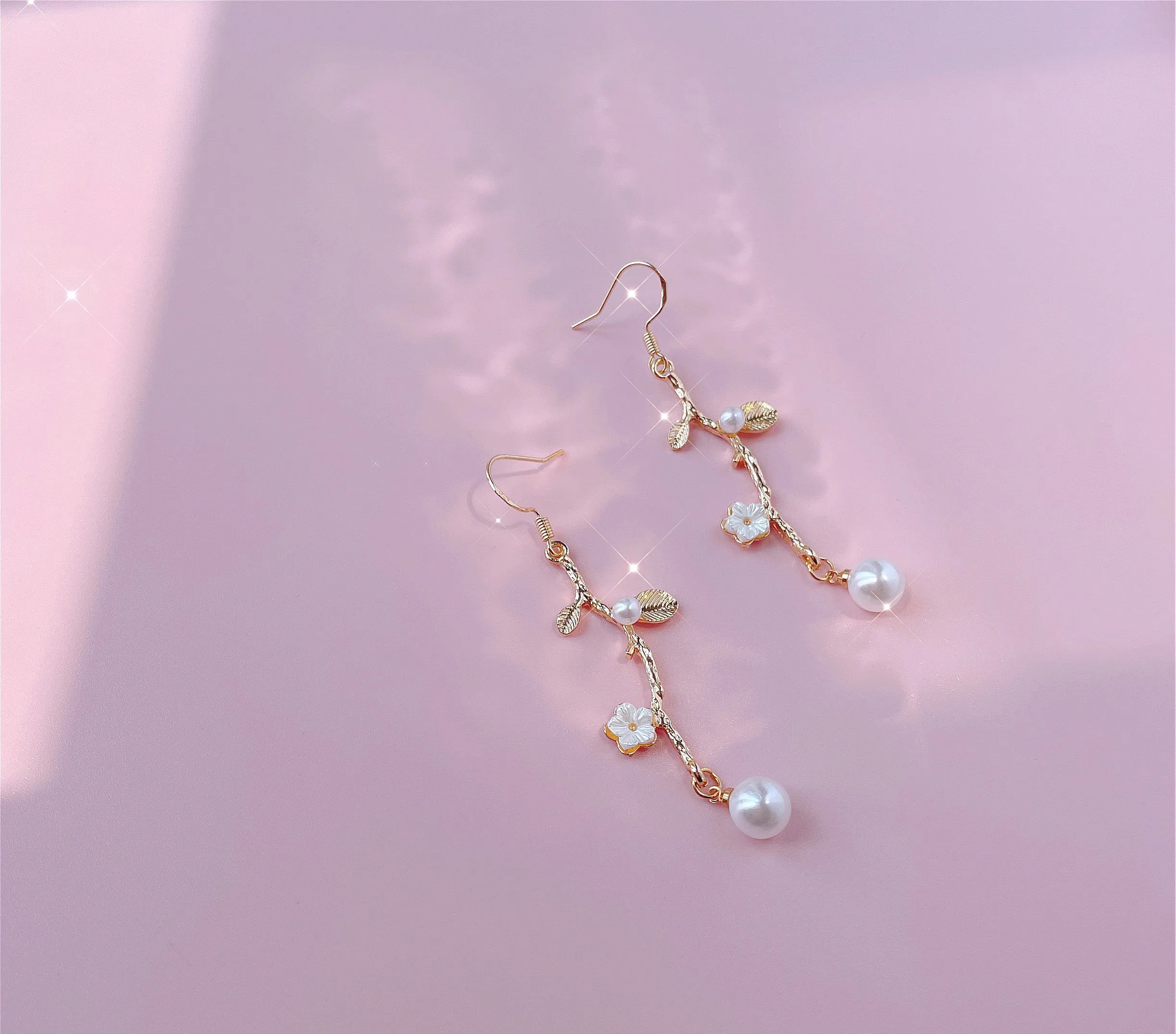 Flower Banquet Retro Baroque Pearl Gold Earrings