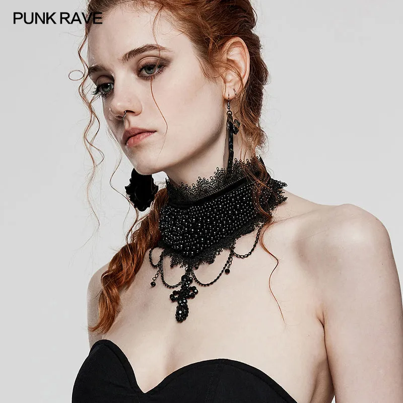 Gorgeous gothic choker