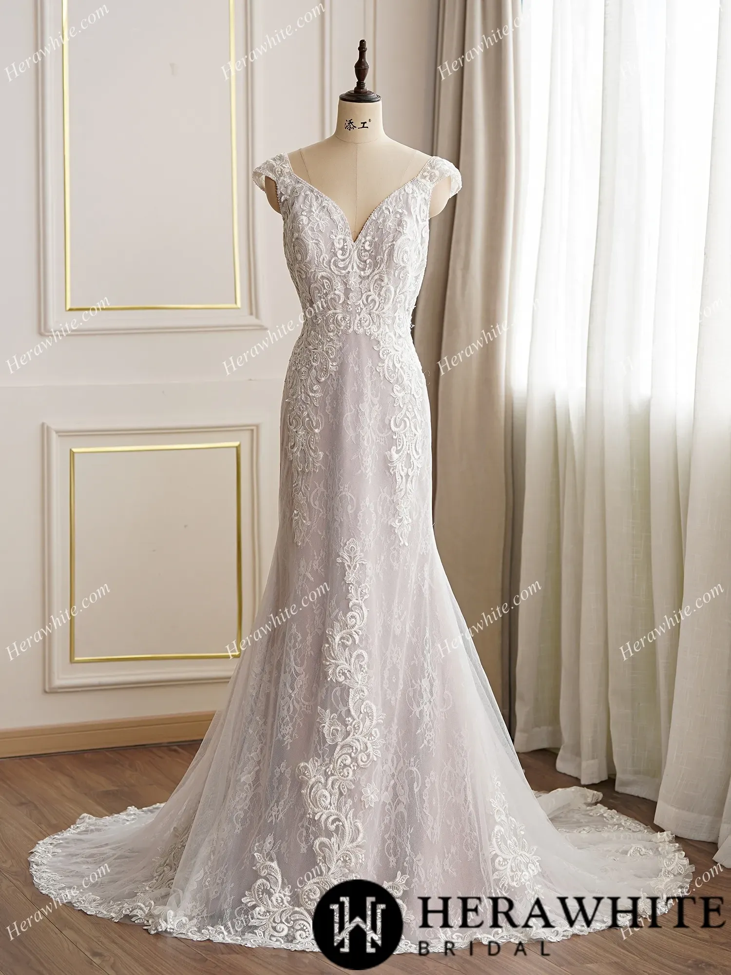 Gorgeous Lace Cape Sleeves Mermaid Wedding Dress