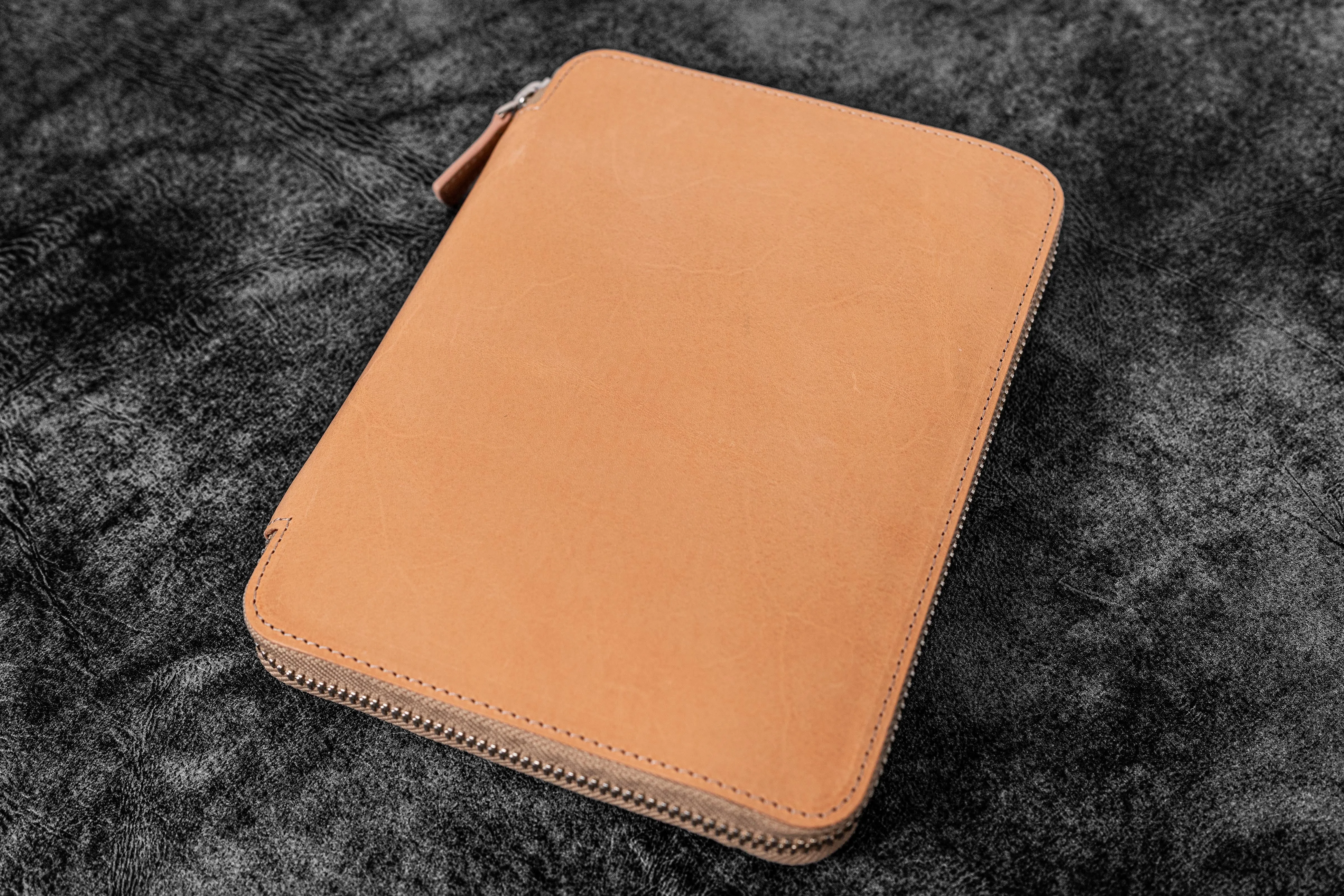 Leather Zippered 20 Slots Pen Case - Undyed Leather