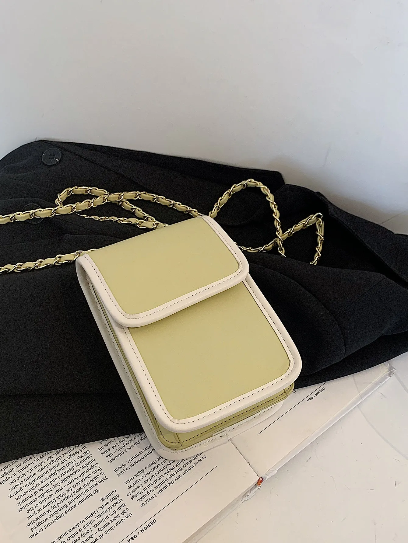 Minimalist Chain Crossbody Bag