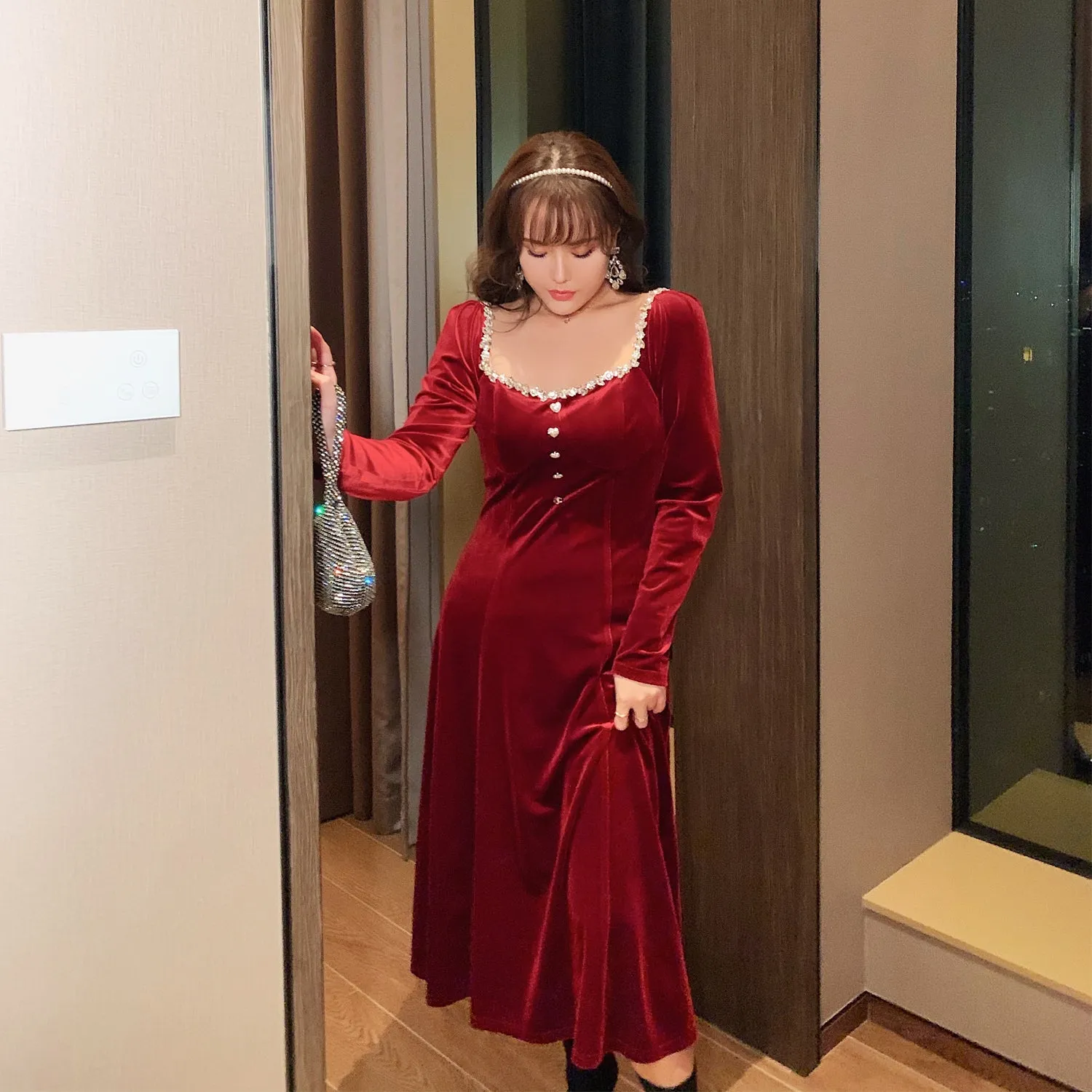 Plus Size Vintage Glow Elegant Festive Winter Christmas Red & Black Velvet Dress