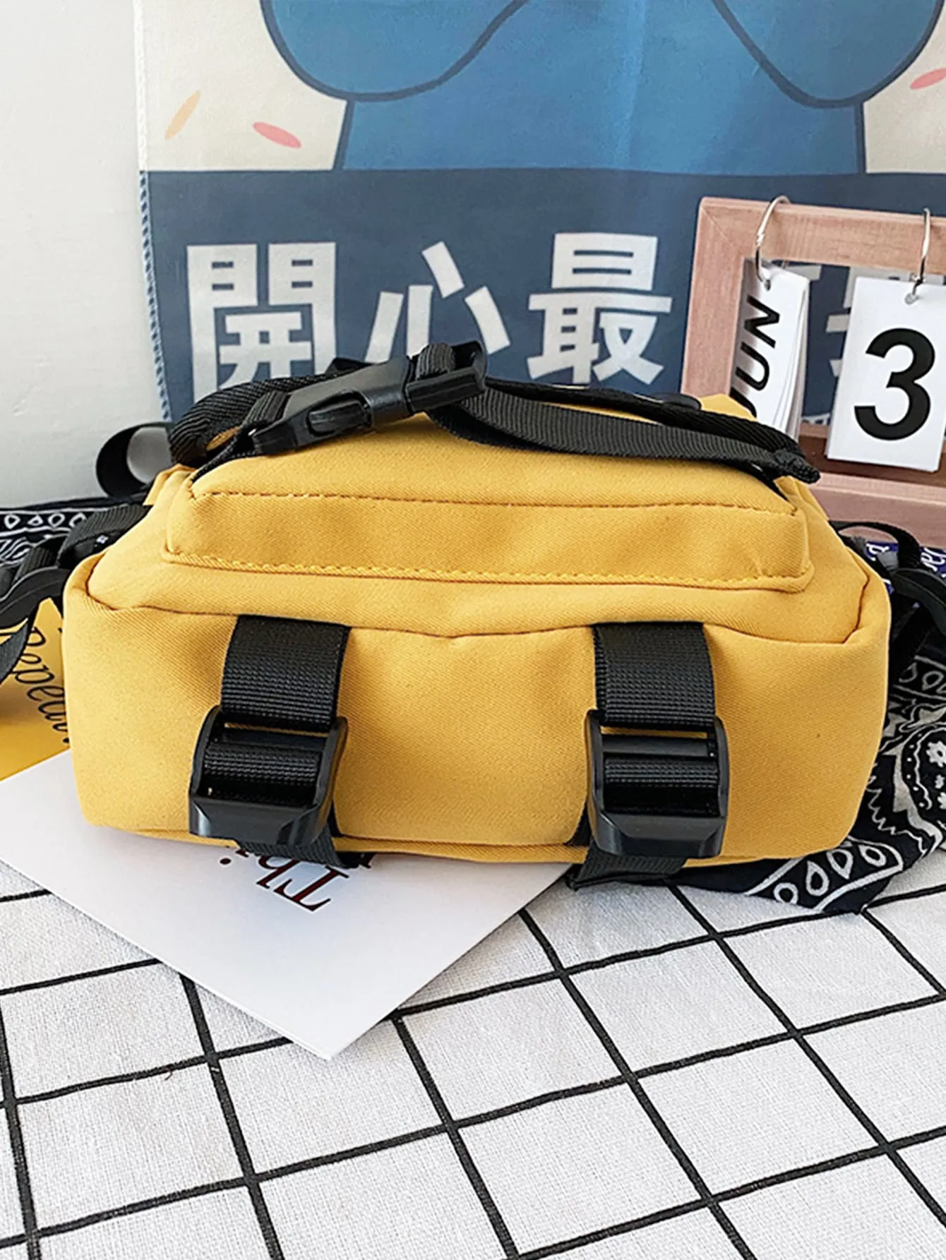 Release Buckle Decor Crossbody Bag