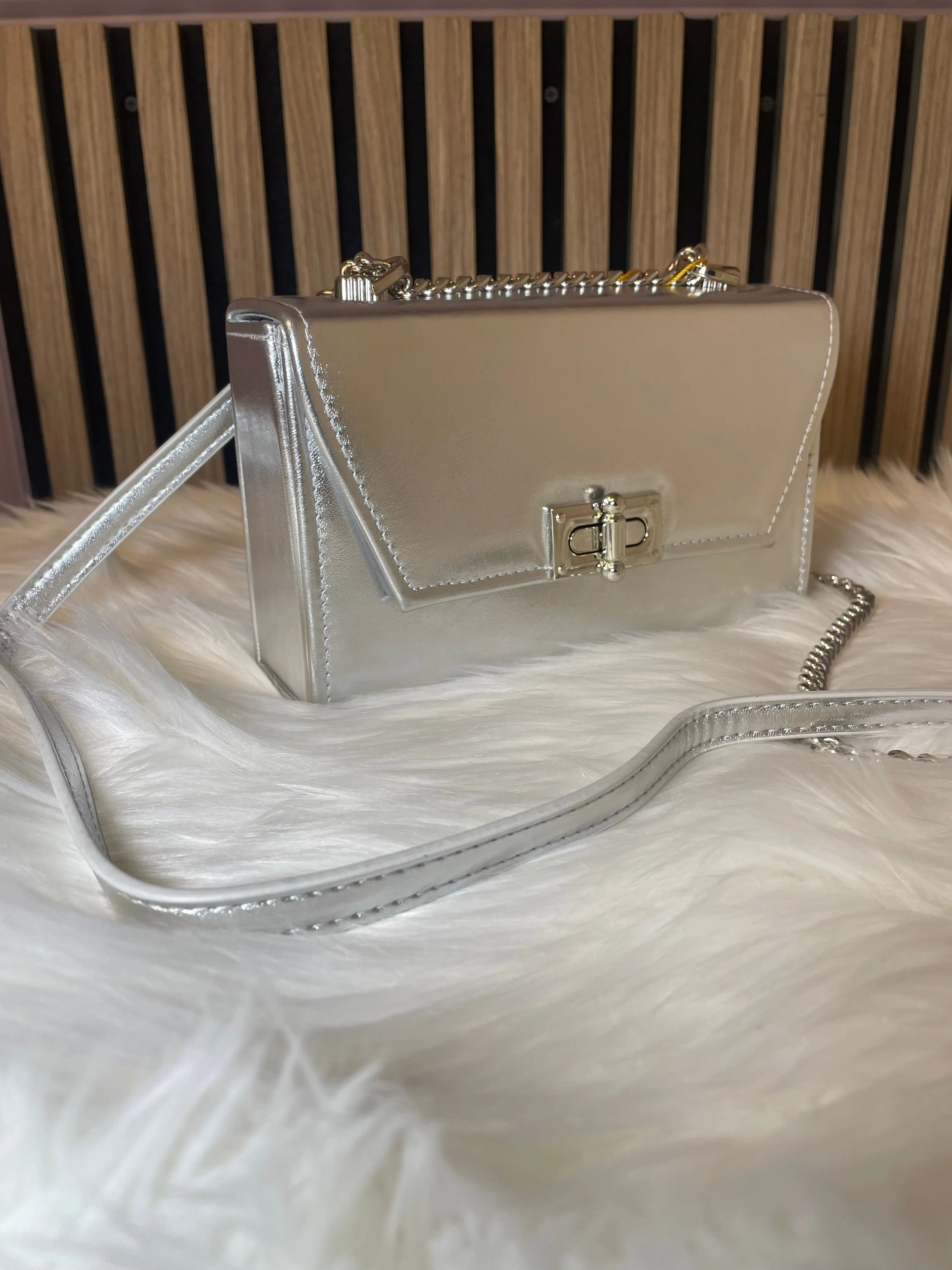 SARAH CROSSBODY BAG (SILVER)