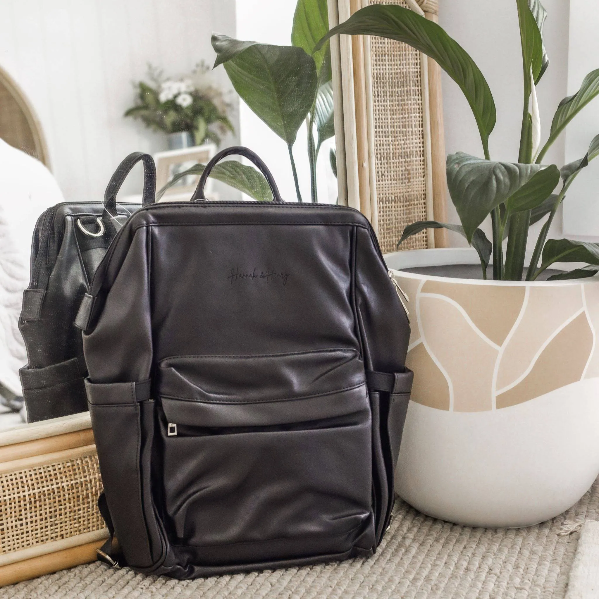 Vintage Diaper Backpack | Black